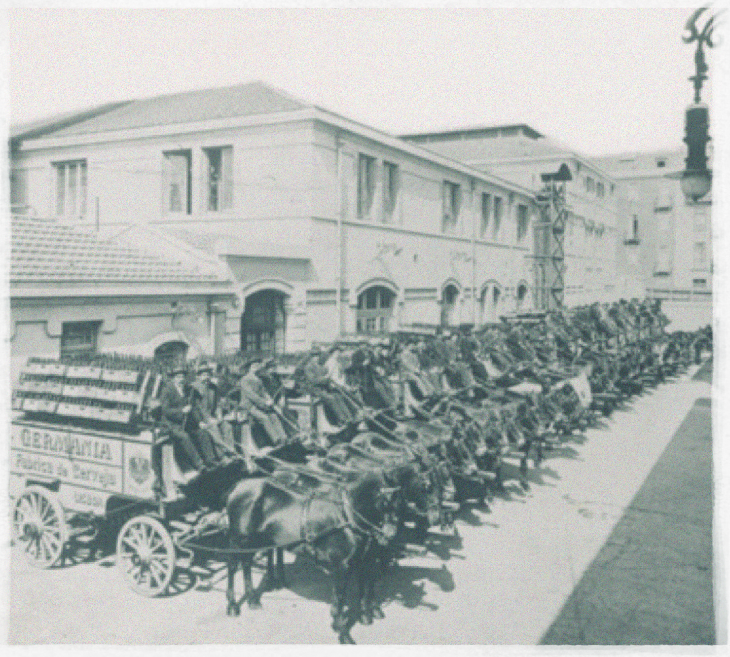 1940 01 732X648